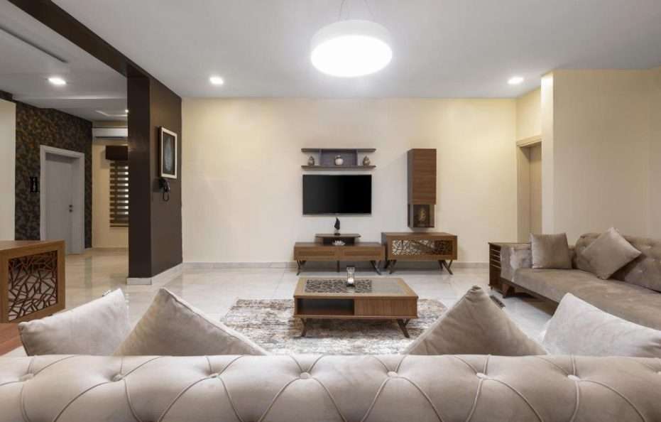 Deluxe King Suite