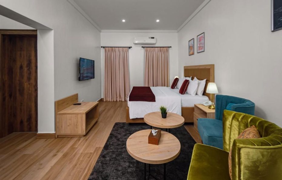 Deluxe King Suite