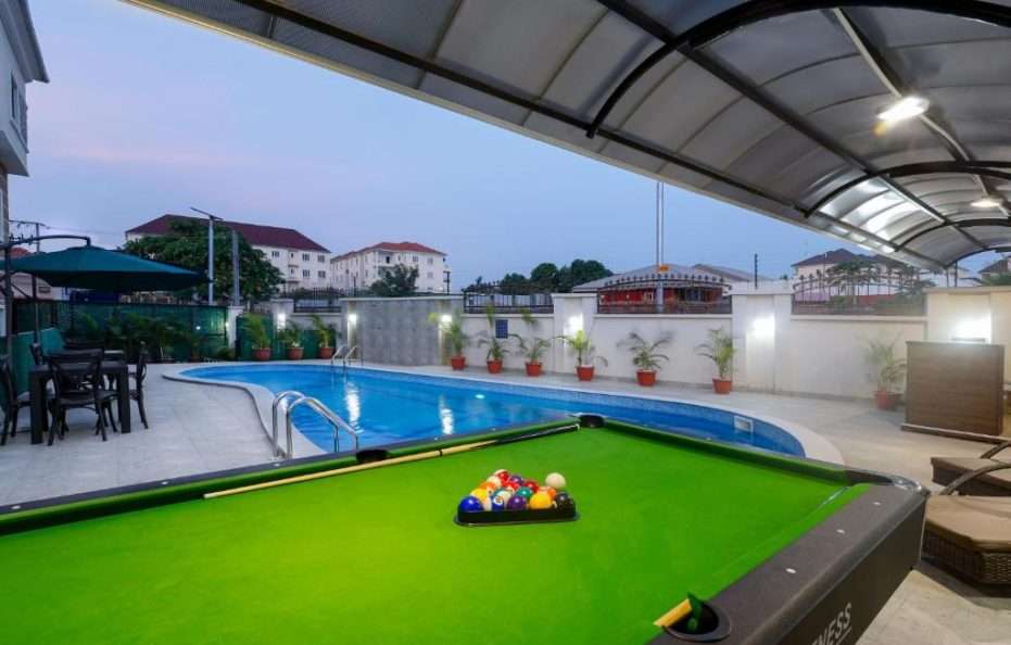 BKT Cribs