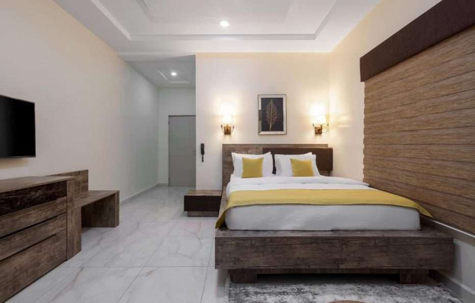 Deluxe King Suite