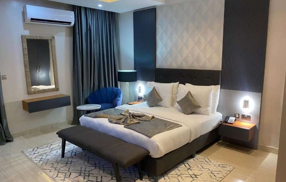 Deluxe Suite