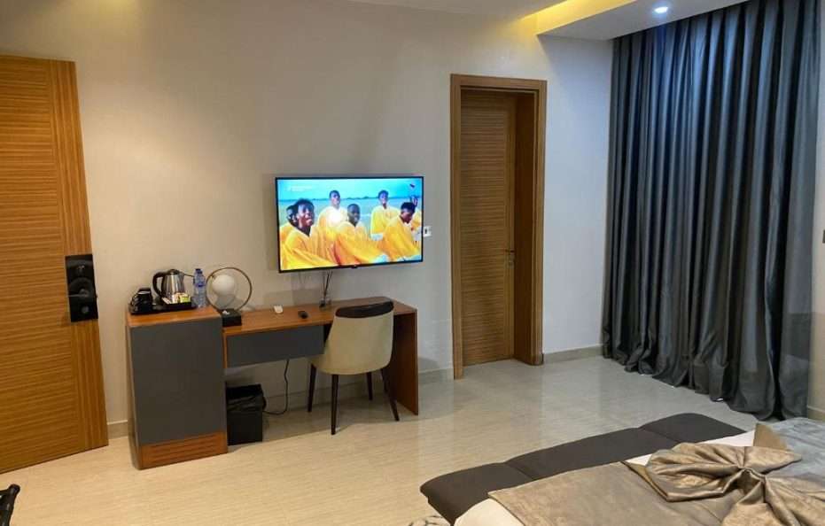 Deluxe Suite