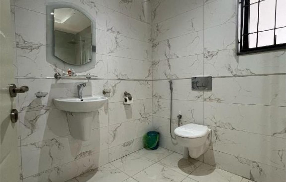 Deluxe Room — D’Crown Place Idu Abuja