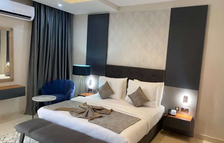 Deluxe Suite