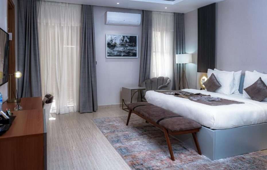 Deluxe Suite