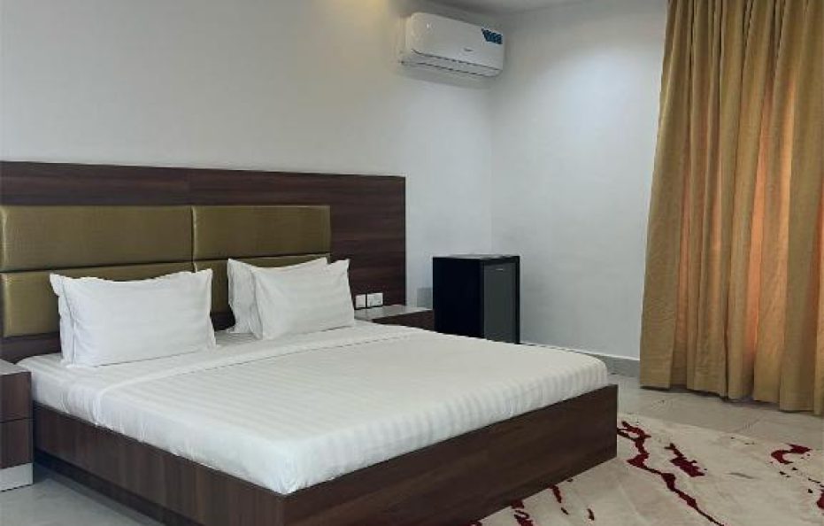 Standard Room — D’Crown Place Idu Abuja