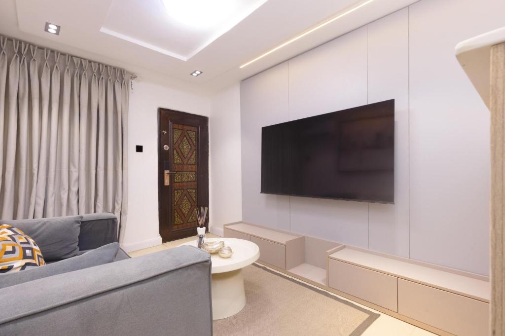 Three-Bedroom Standard Apartment at The Capital Apartments