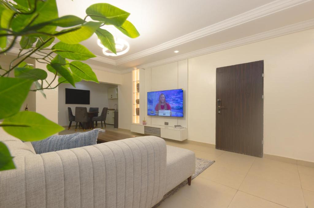 Three-Bedroom Standard Apartment at The Capital Apartments