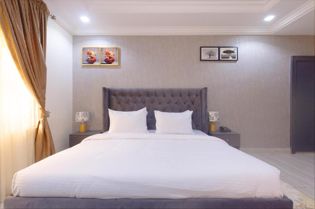 Three-Bedroom Standard Apartment at The Capital Apartments