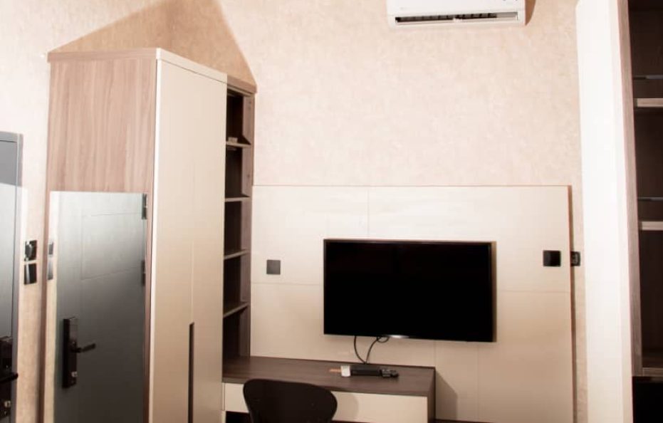 Studio Room
