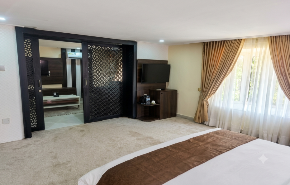 Karltz Continental Hotel
