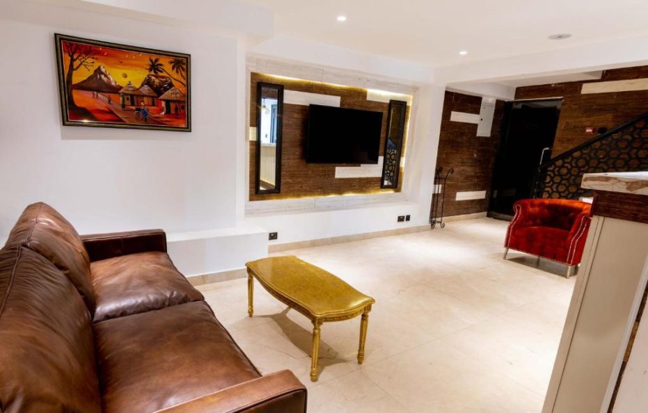Yellow Trumpet Residence