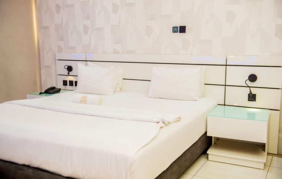 Demes Suite 1