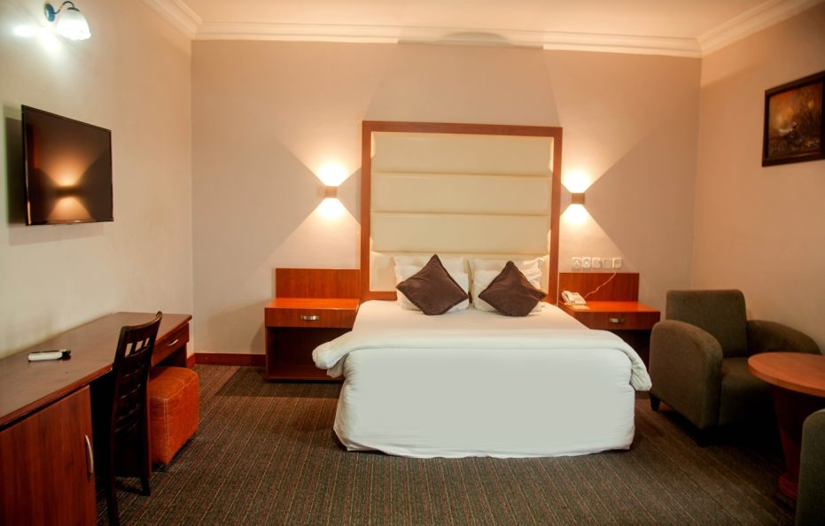 Denis Hotel