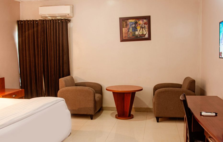 Denis Hotel