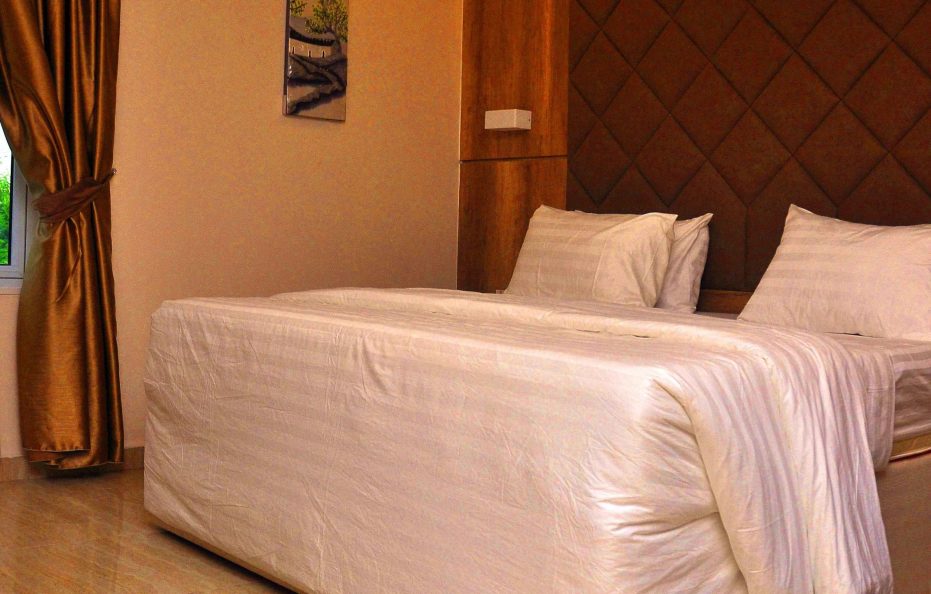 Lit Suites & Apartments