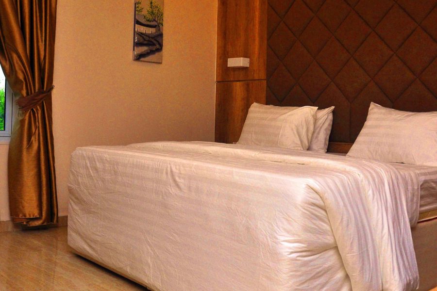 Lit Suites & Apartments
