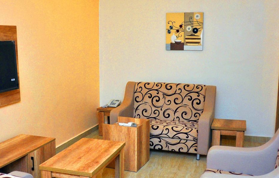 Lit Suites & Apartments
